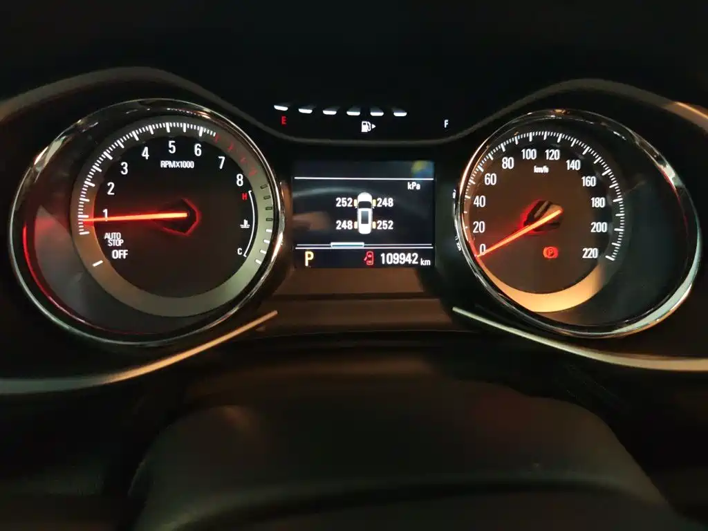Chevrolet Volando — миниатюра 13