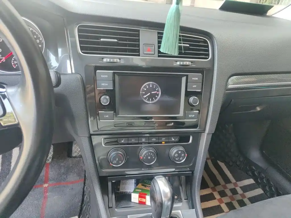 Volkswagen Golf — миниатюра 6