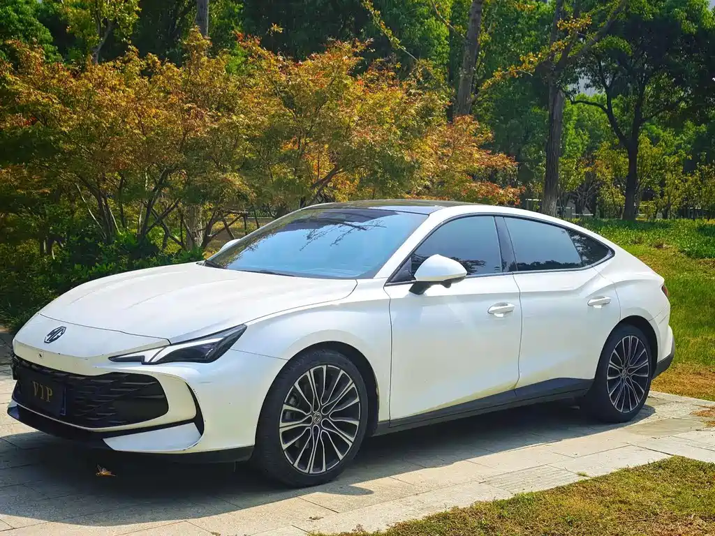 MG MG7