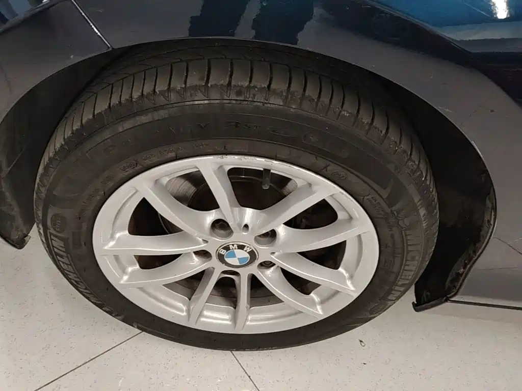 BMW 1 Series (Import) — миниатюра 23