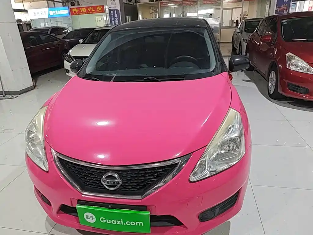 Nissan Tiida — миниатюра 3
