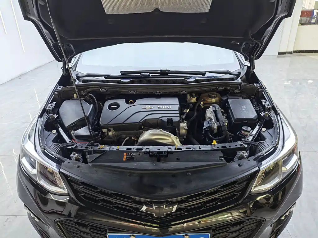 Chevrolet Cruze — миниатюра 16