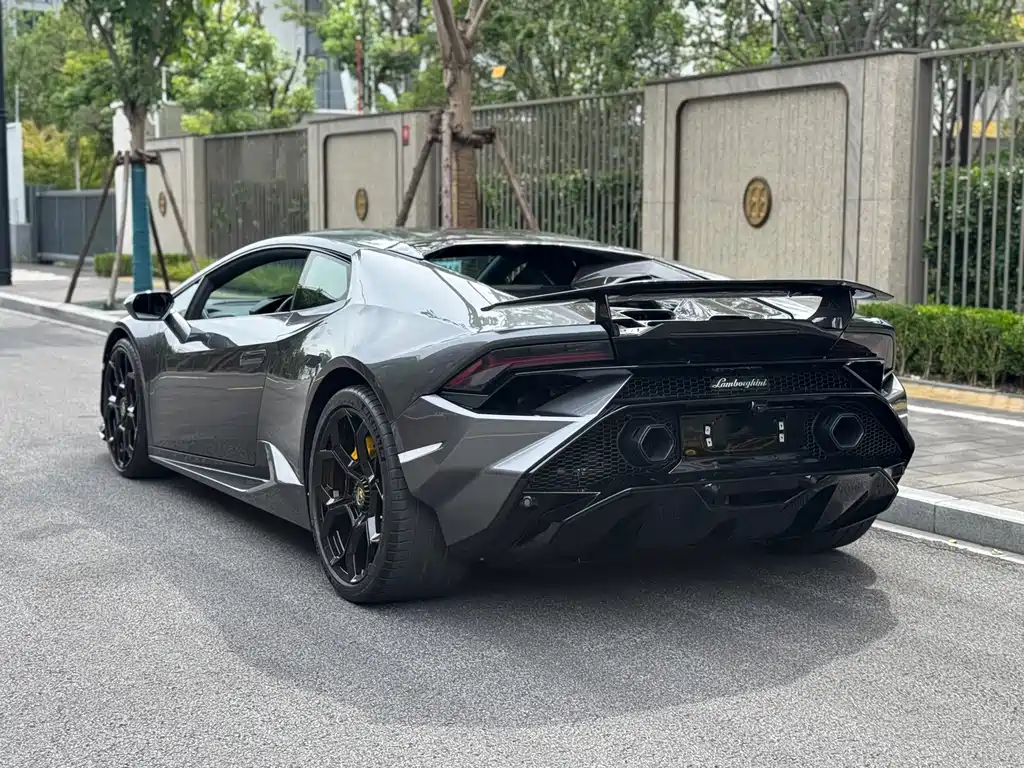 Lamborghini Huracán — миниатюра 9