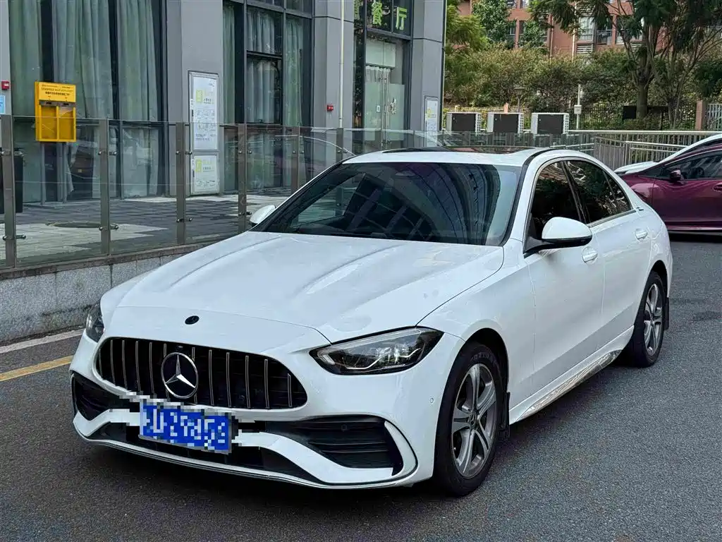 Mercedes-Benz C-Class — миниатюра 2