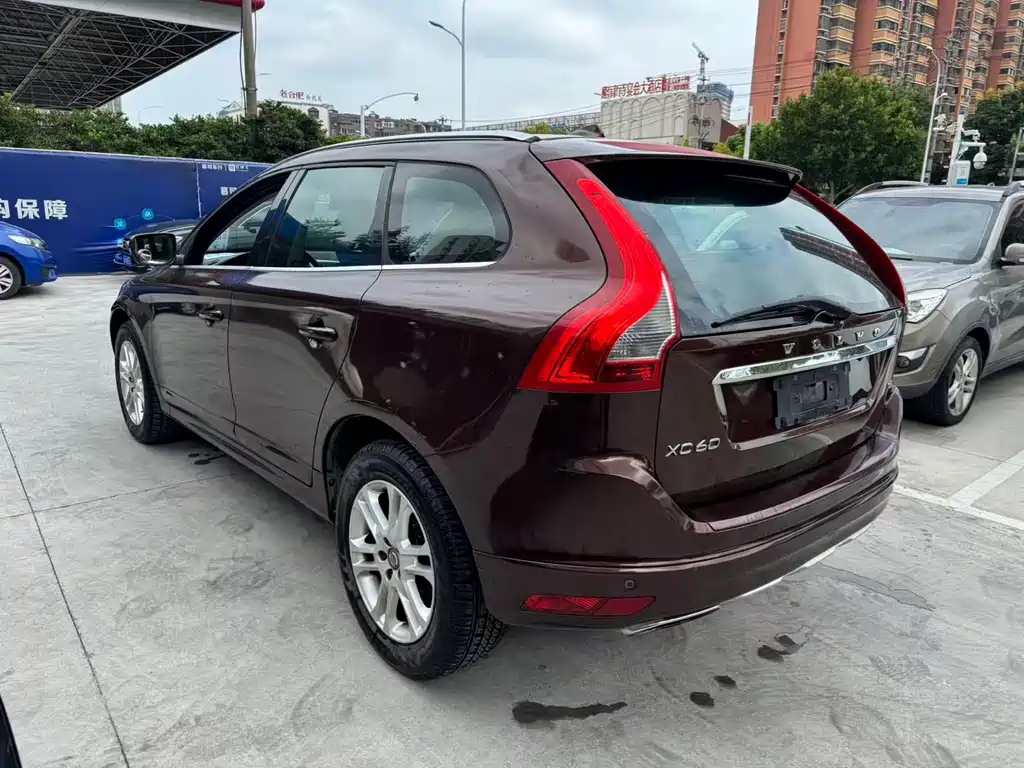 Volvo XC60 — миниатюра 6