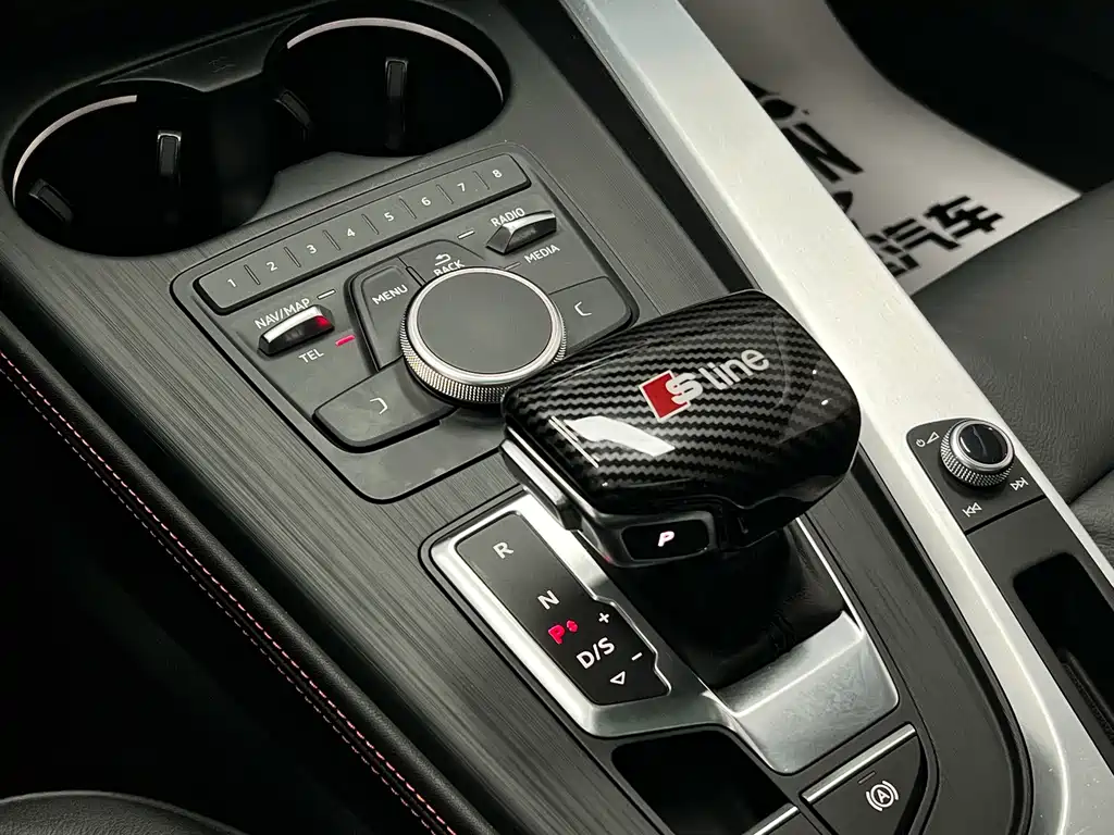 Audi A4L — миниатюра 29