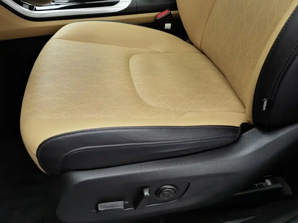 Kia Carnival — миниатюра 20