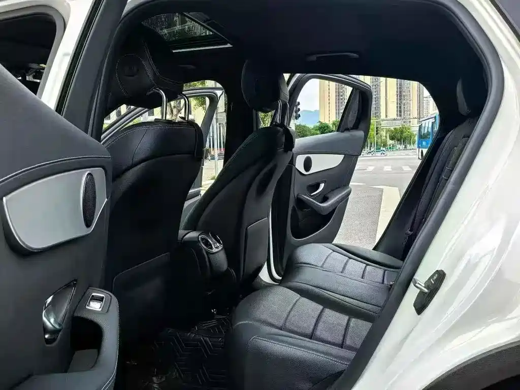 Mercedes-Benz GLC 2023 GLC 260 4MATIC SUV
