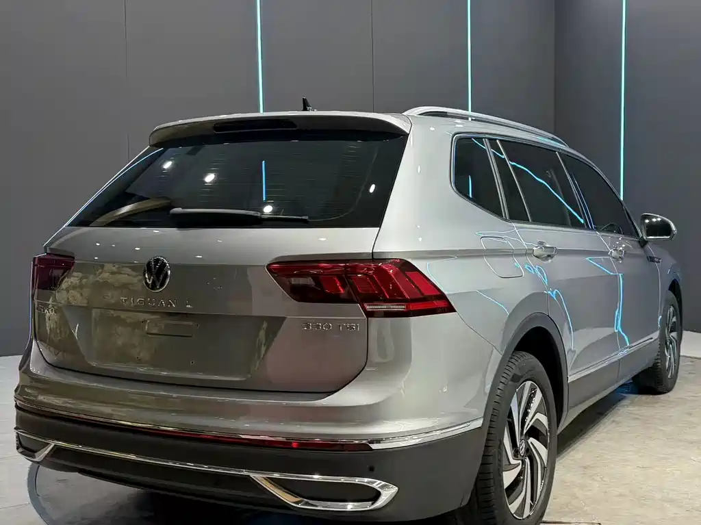 Volkswagen Tiguan L — миниатюра 8