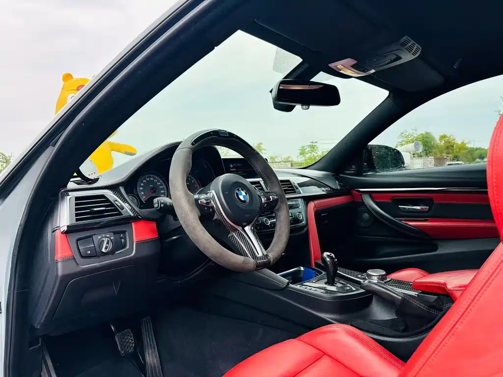 BMW M4 — миниатюра 8