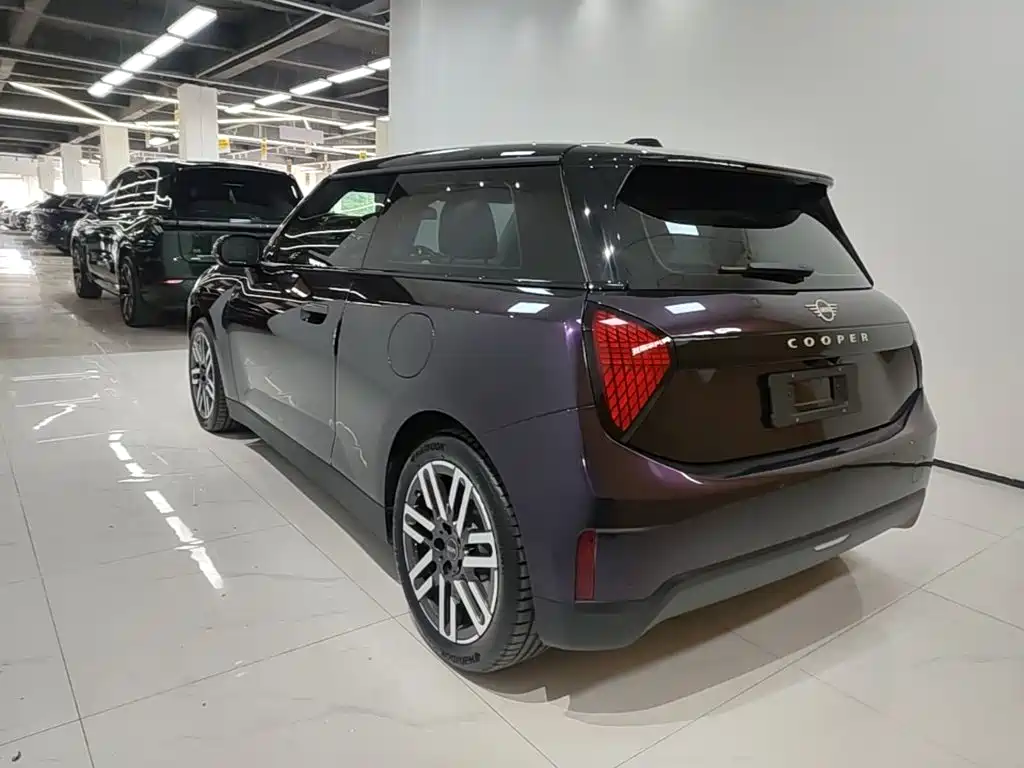 MINI MINI COOPER EV — миниатюра 5