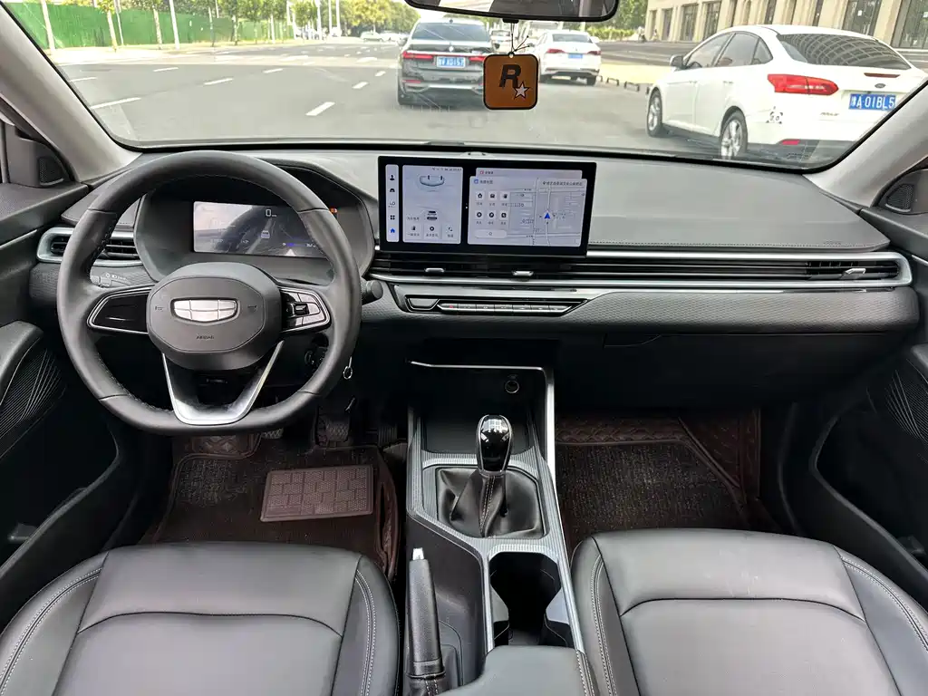 Geely Emgrand — миниатюра 7