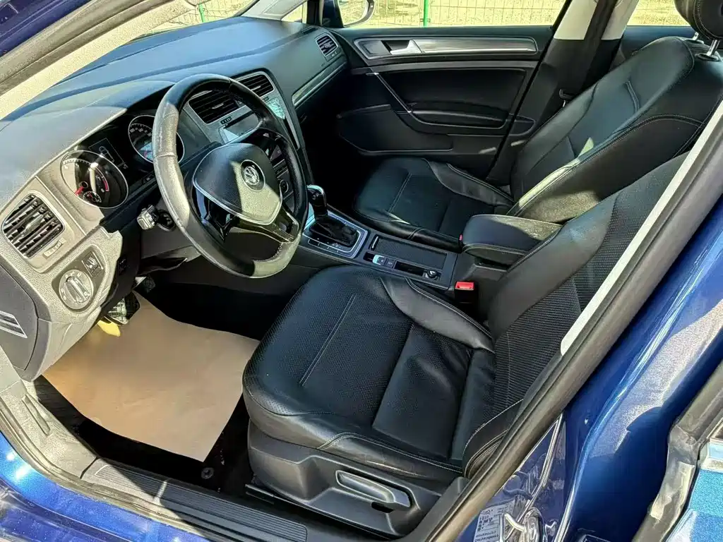 Volkswagen Golf — миниатюра 8