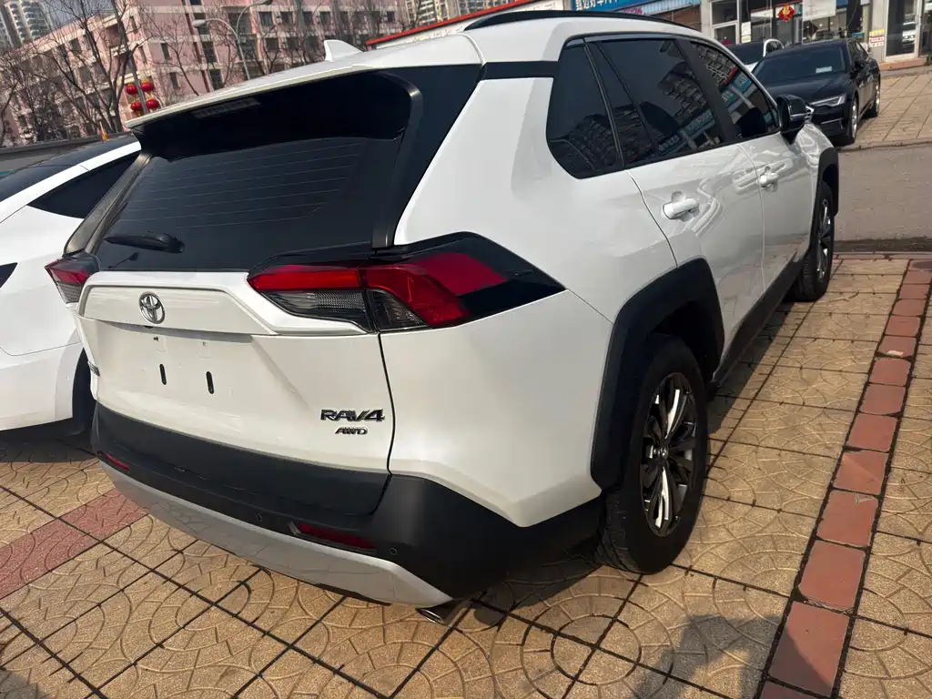 TOYOTA RAV4 RONGFANG