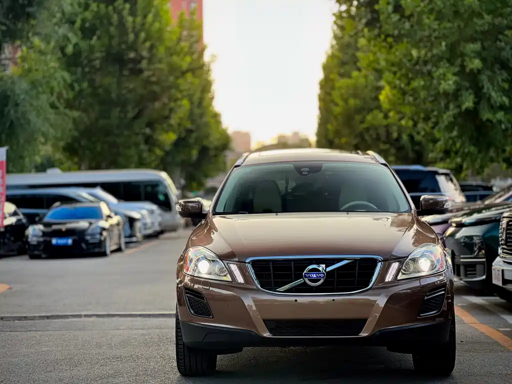 Volvo XC60 (Import) — миниатюра 2