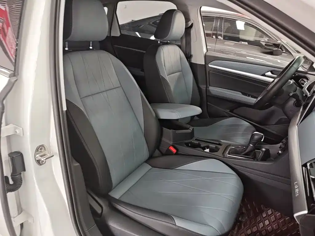 Volkswagen Lavida — миниатюра 25