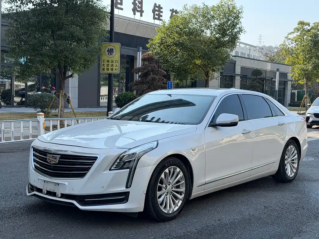 CADILLAC CT6