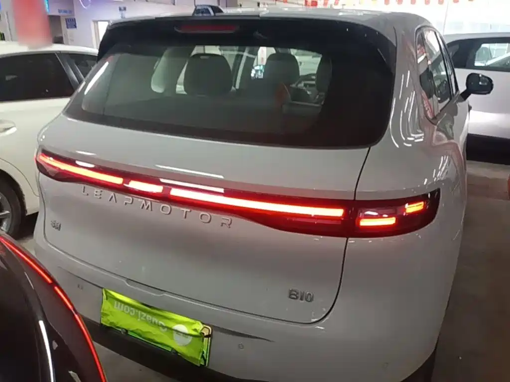 Leapmotor Leapmotor B10 — миниатюра 6