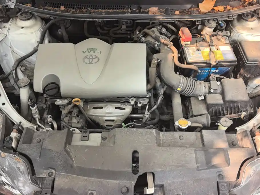 Toyota Yaris L — миниатюра 10