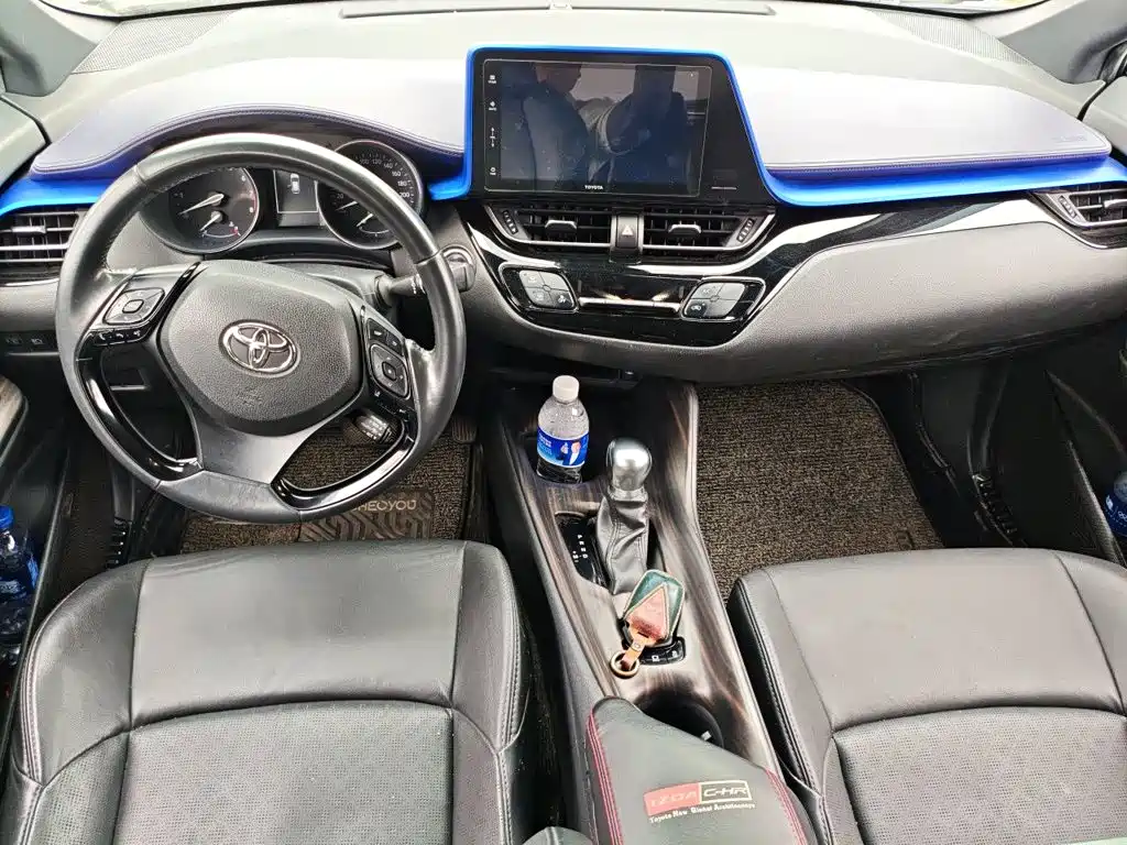 Toyota IZOA — миниатюра 10