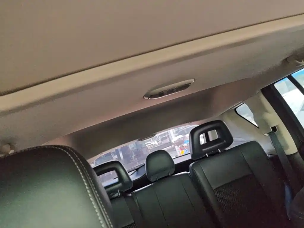 Jeep Compass (Import) — миниатюра 18
