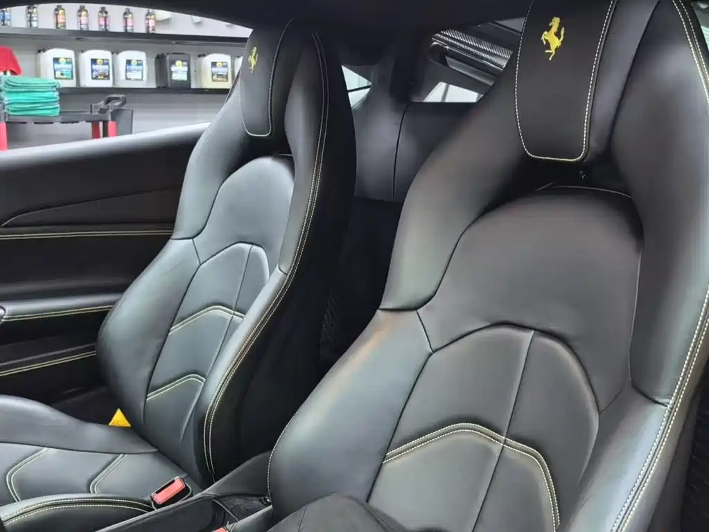 Ferrari 488 — миниатюра 5
