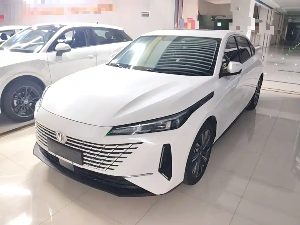 Changan Yida — миниатюра 2