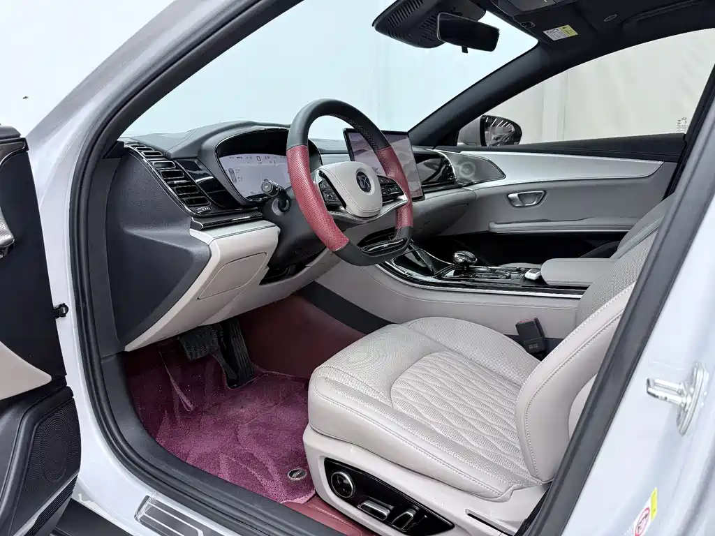 BYD Han — миниатюра 4