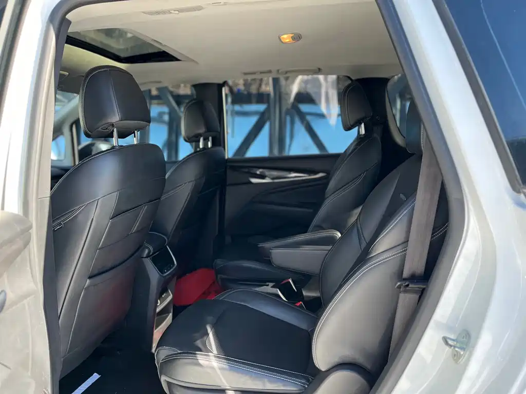 SAIC MAXUS CHASE G50