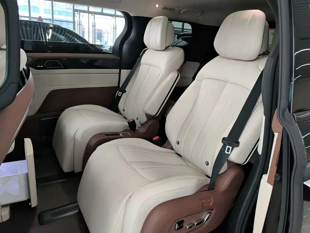 BYD Xia — миниатюра 17