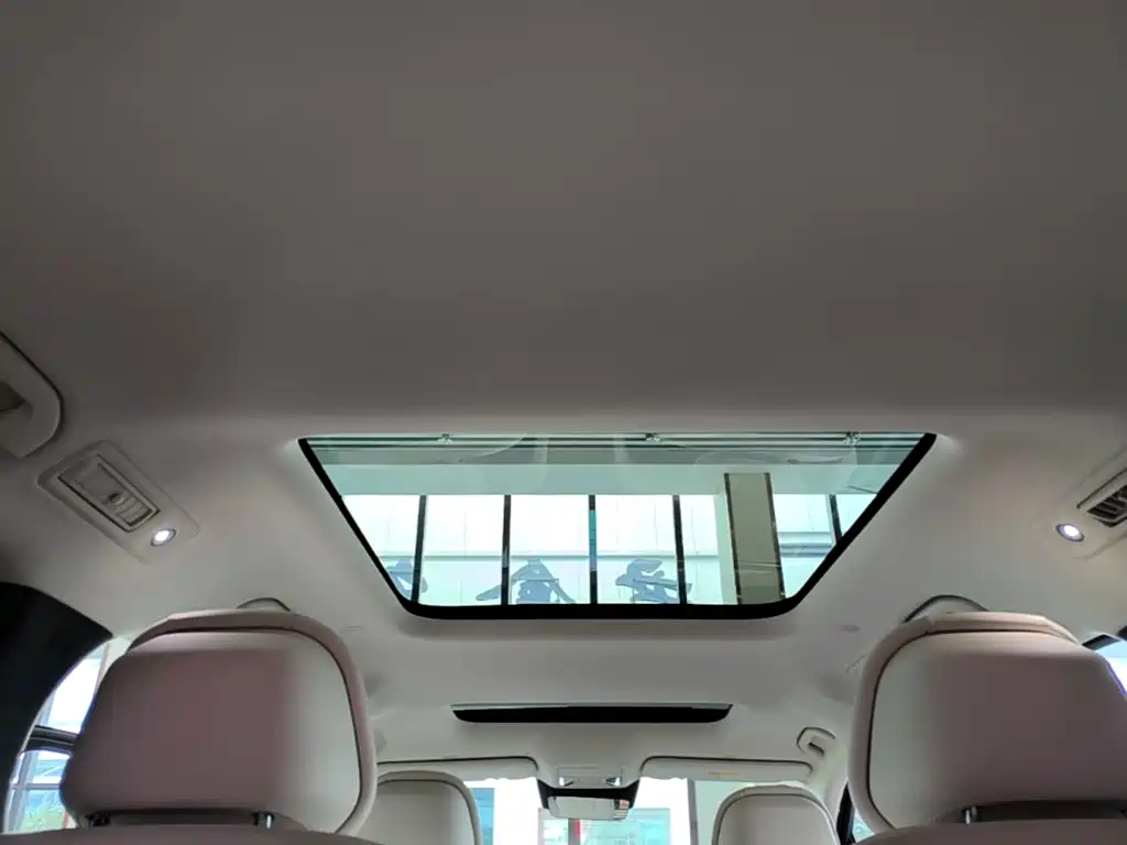 BYD Xia — миниатюра 18