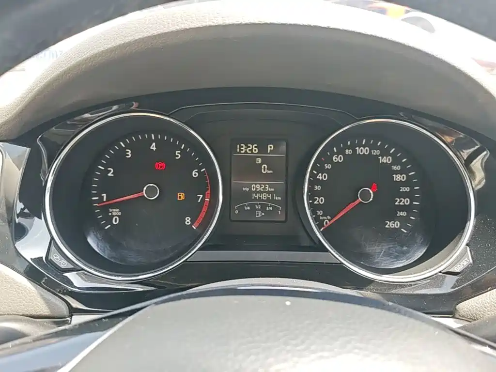 Volkswagen Sagitar — миниатюра 12