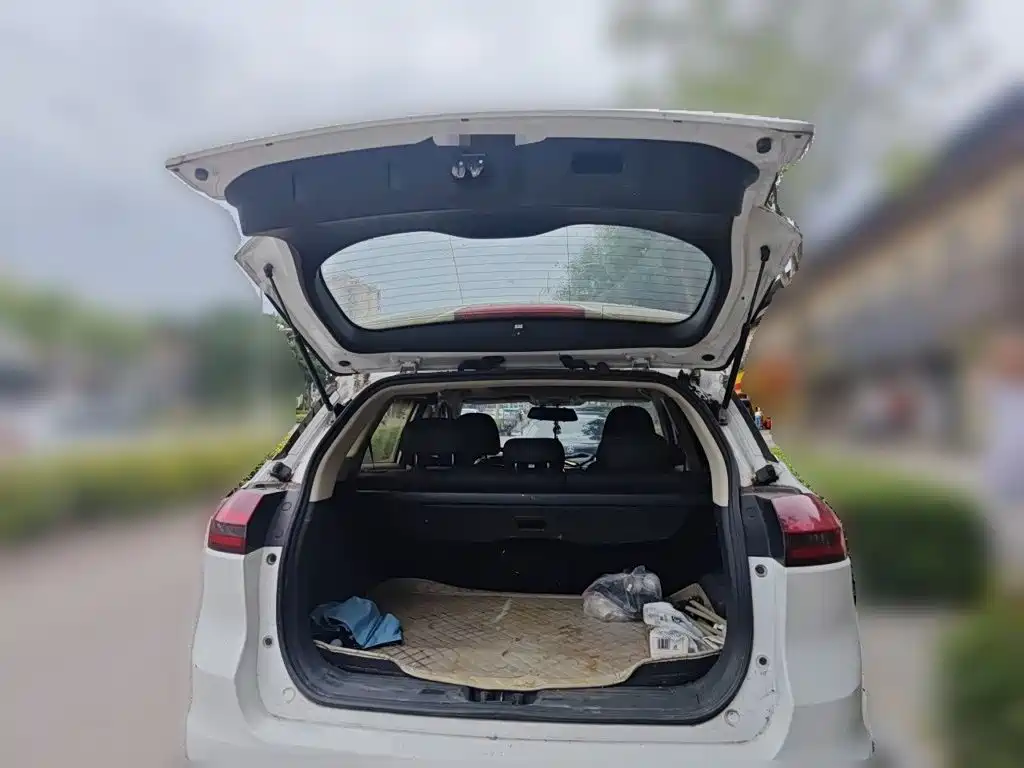 Geely Boyue — миниатюра 10