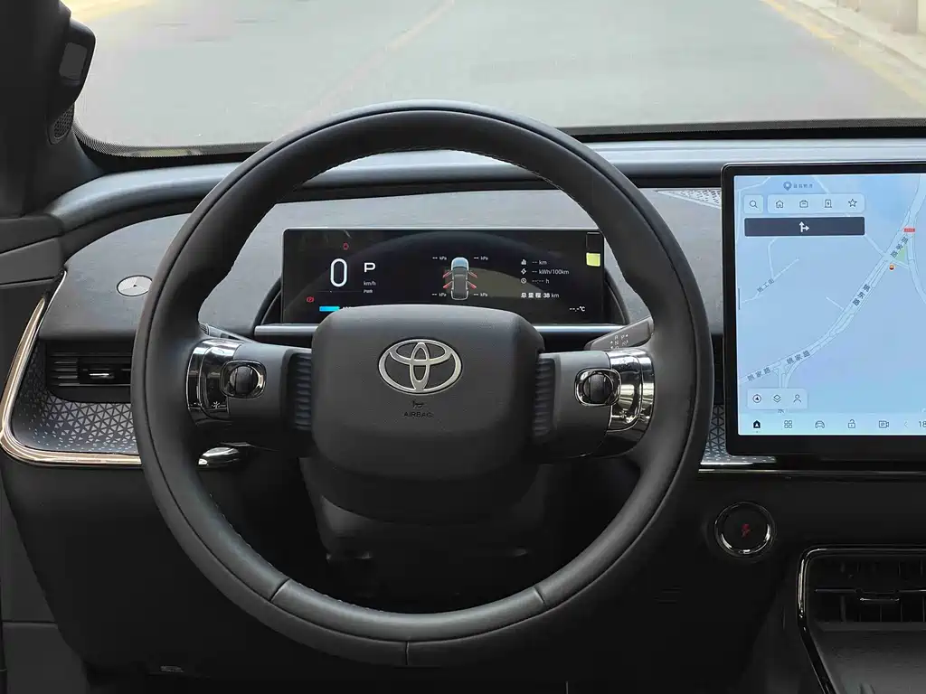 Toyota bZ3X - фото 11