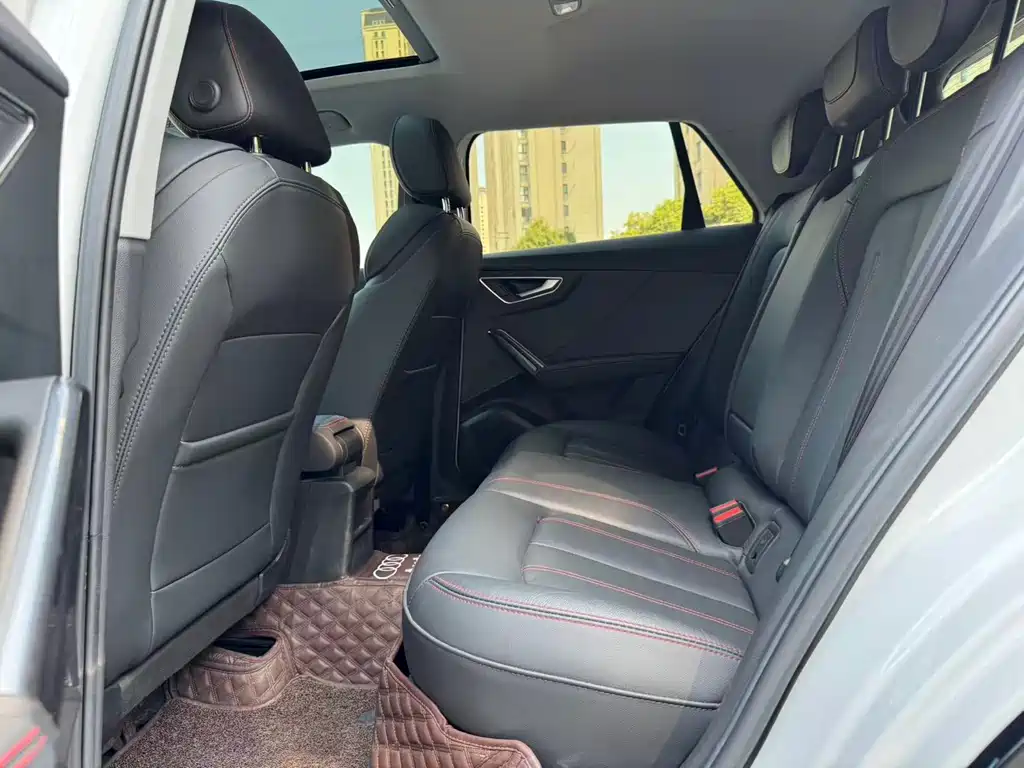 Audi Q2L — миниатюра 4