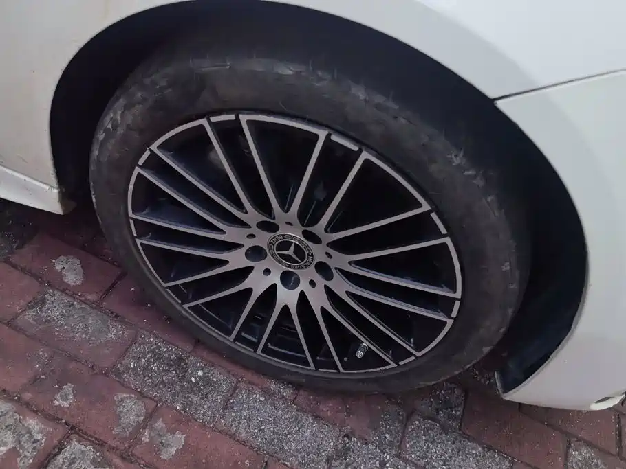 Mercedes-Benz C-Class — миниатюра 6