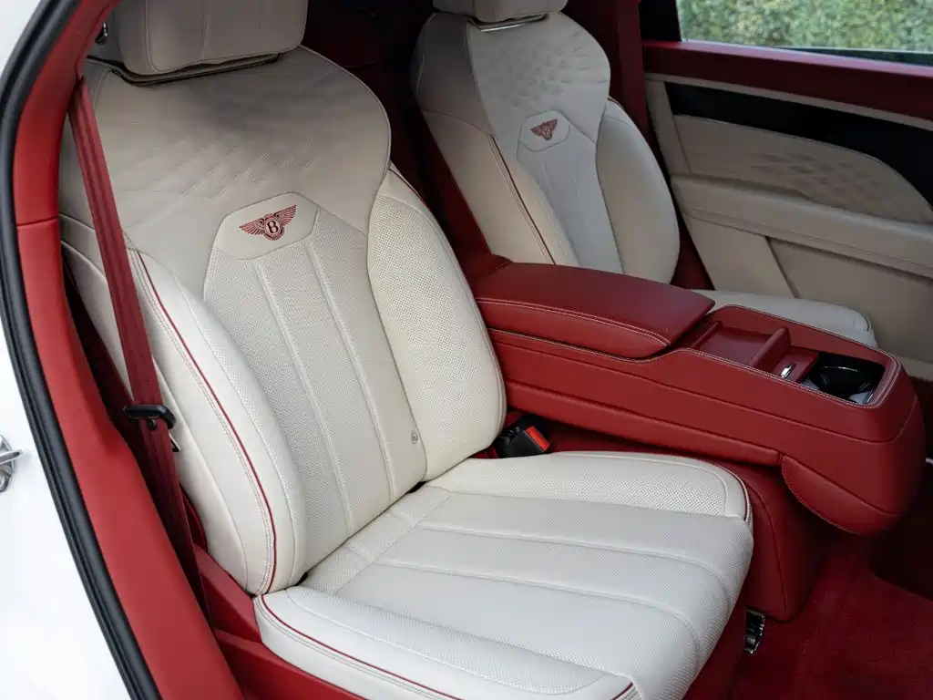 Bentley Bentayga — миниатюра 21