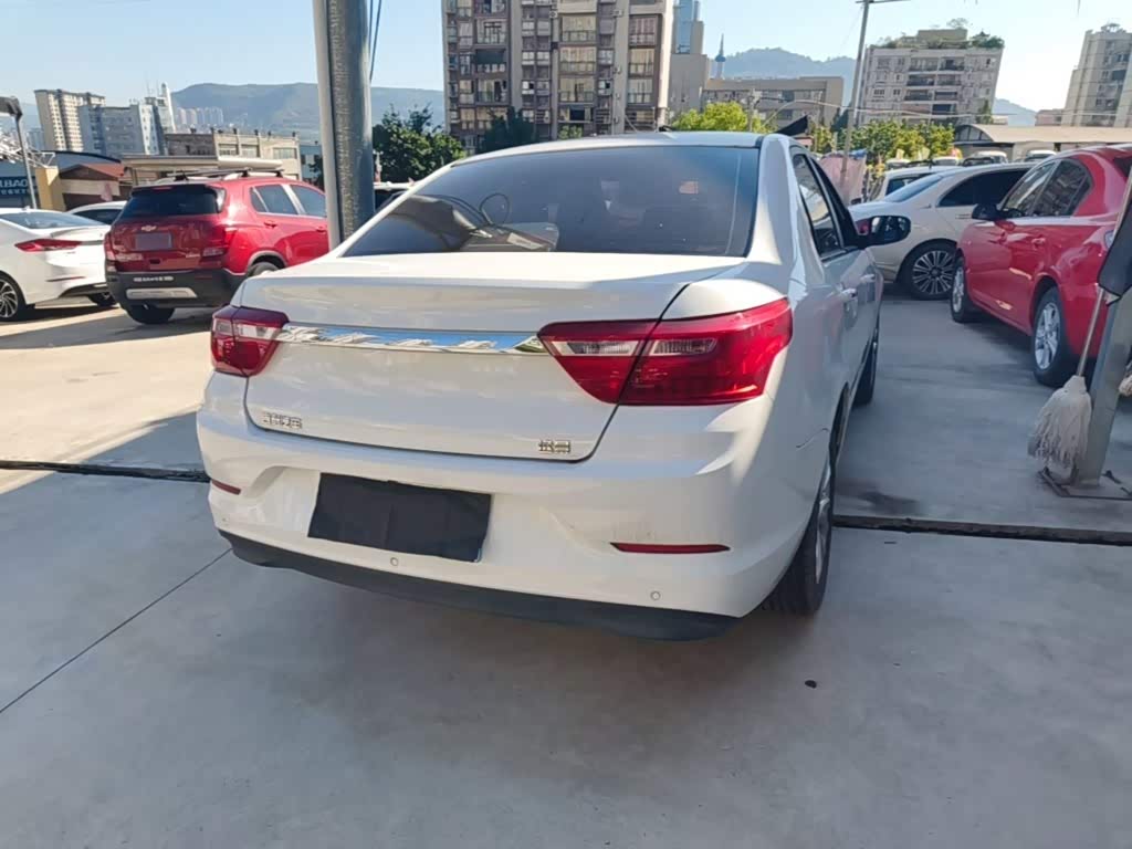 Geely Vision 1.5 л 2021 г. Белый, пробег 35300 км