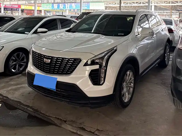 cadillac xt4