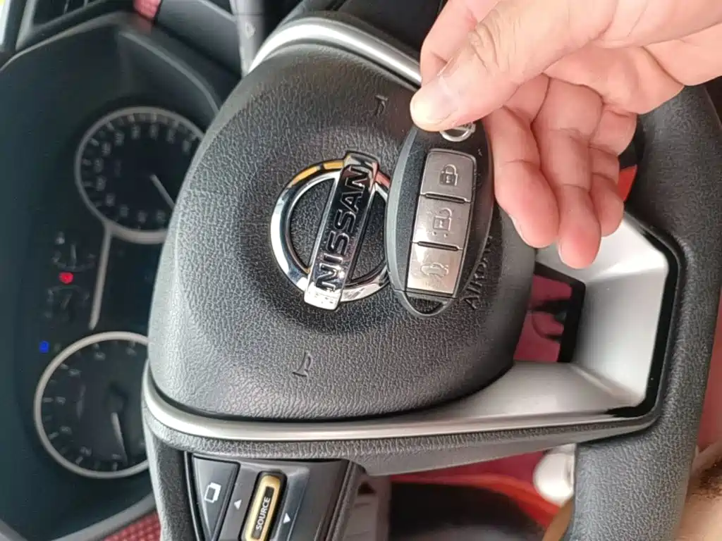 Nissan Bluebird — миниатюра 9
