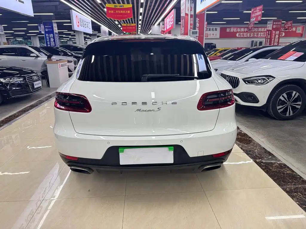 Porsche Macan — миниатюра 10