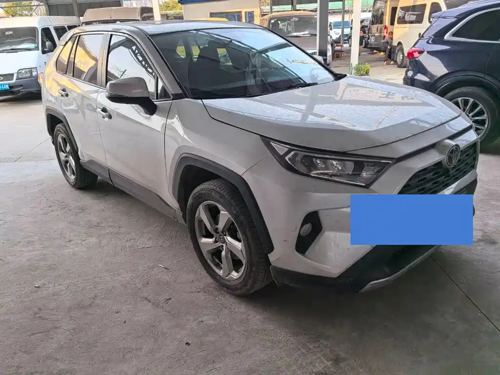 TOYOTA RAV4 RONGFANG