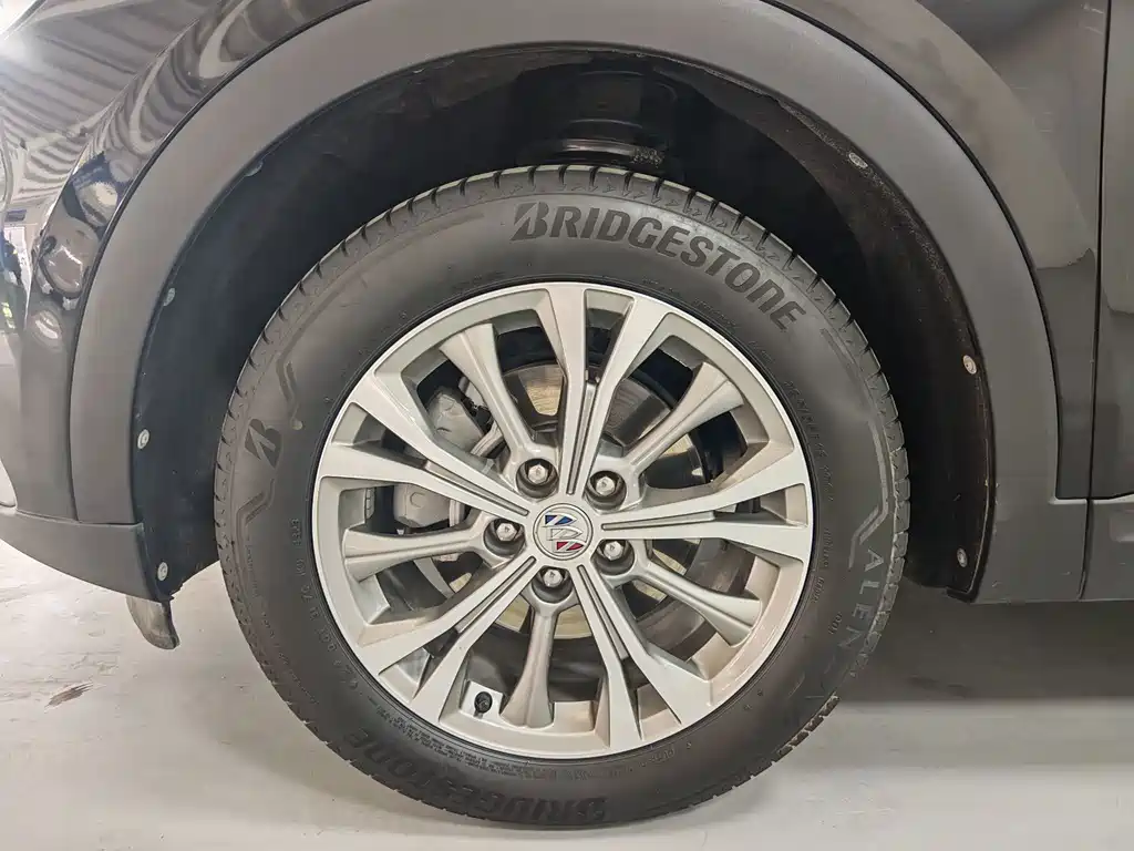 Buick Envision Plus — миниатюра 19