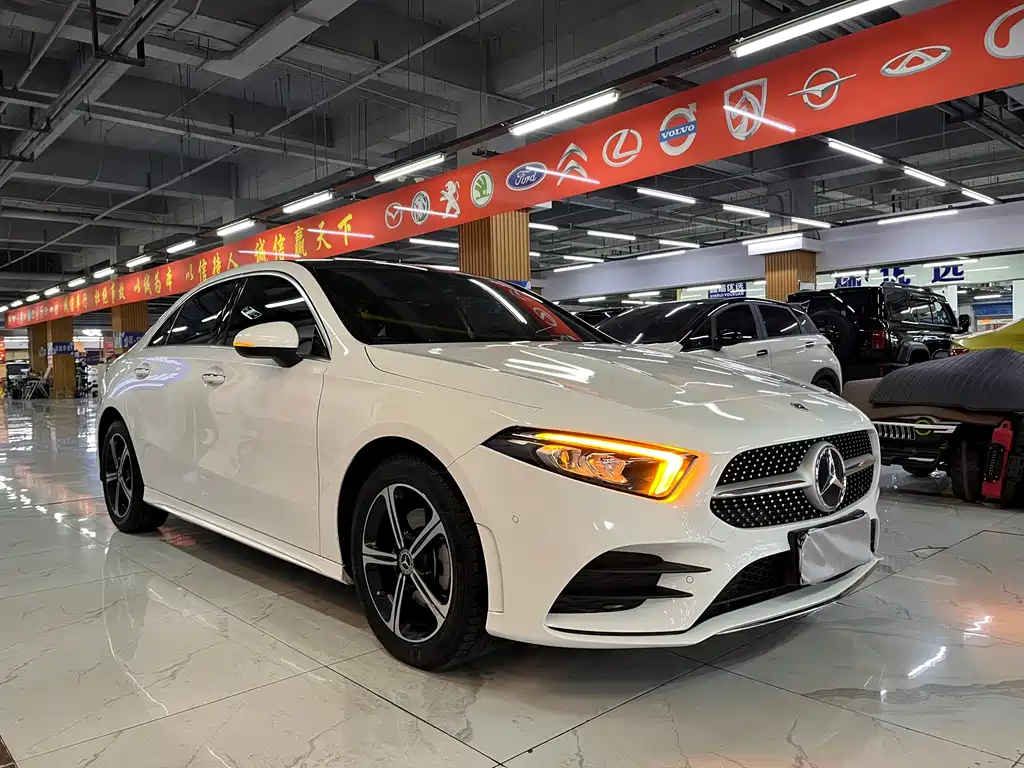 Mercedes-Benz A-Class A 2022 A 200 L Sport