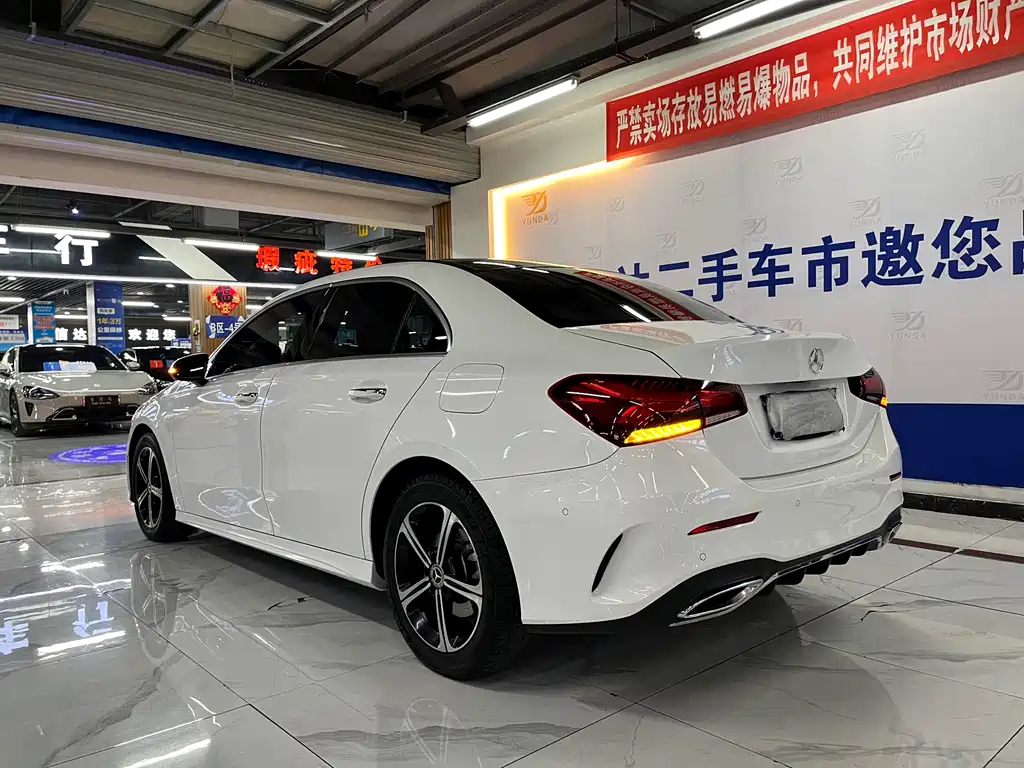 Mercedes-Benz A-Class A 2022 A 200 L Sport