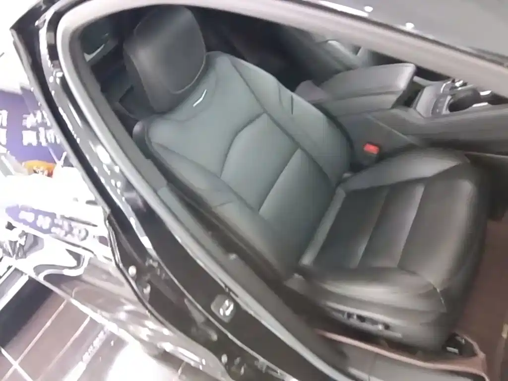 Cadillac XT4 — миниатюра 25