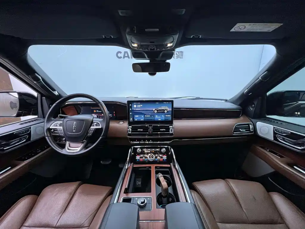 Lincoln Navigator — миниатюра 9