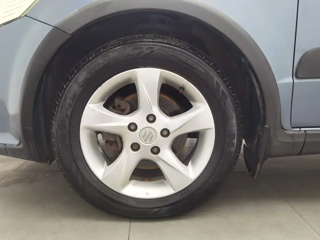 Suzuki SX4 — миниатюра 17
