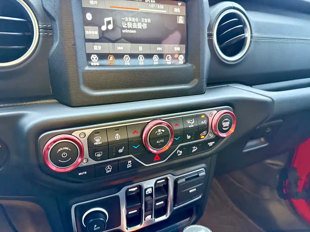 Jeep Wrangler — миниатюра 12