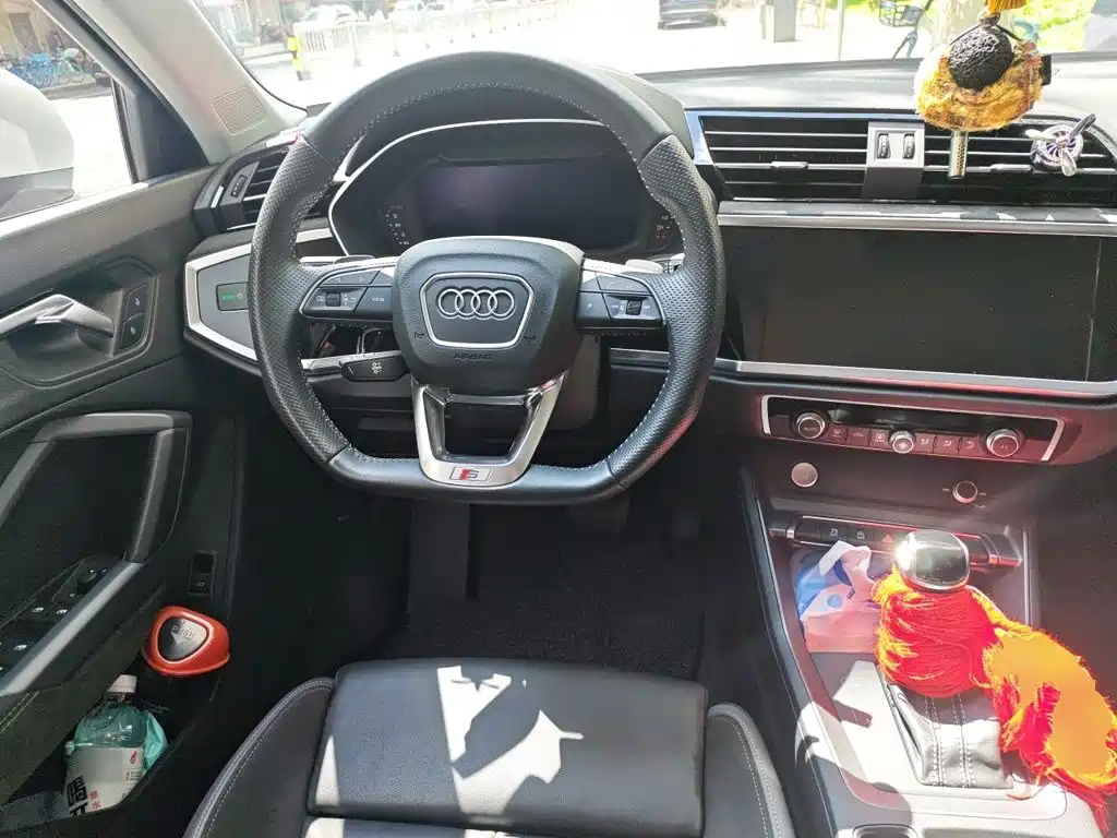 Audi Q3 Sportback — миниатюра 6